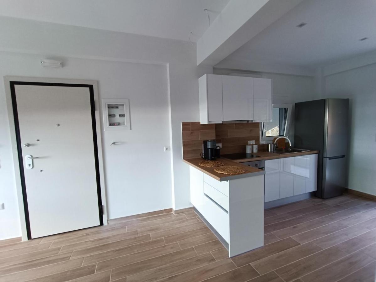 Evilenia Luxury Apartments กาลามาตา ภายนอก รูปภาพ