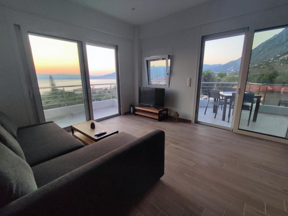 Evilenia Luxury Apartments กาลามาตา ภายนอก รูปภาพ