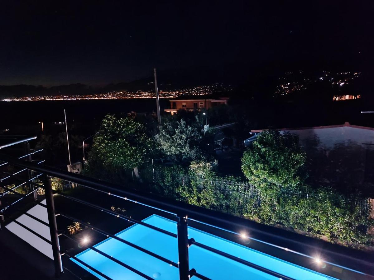 Evilenia Luxury Apartments กาลามาตา ภายนอก รูปภาพ