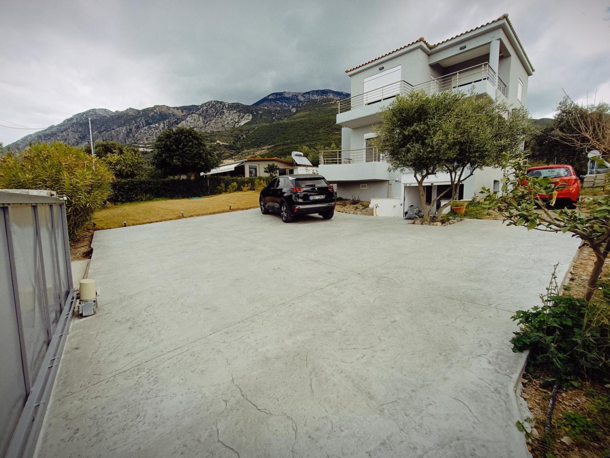 Evilenia Luxury Apartments กาลามาตา ภายนอก รูปภาพ